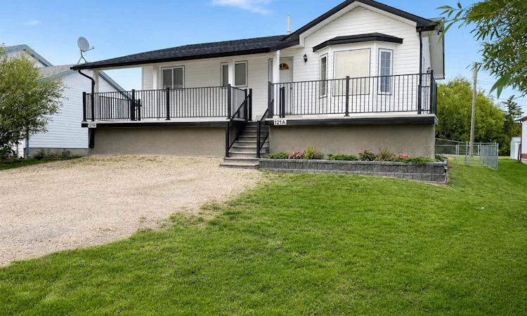121A & 121B-71322 Range Road 262