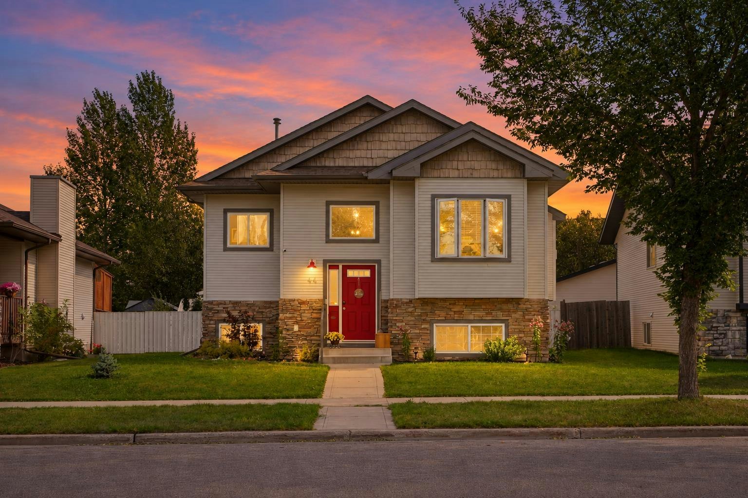 44 Inglewood Drive, Red Deer, AB, T4R 0B8