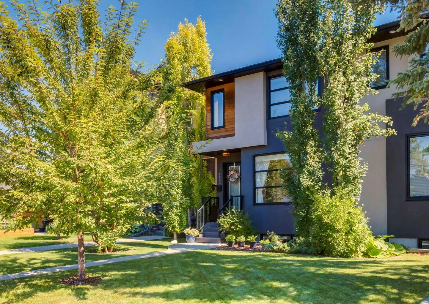 4624 83 Street NW, Calgary, AB, T3B 2R2