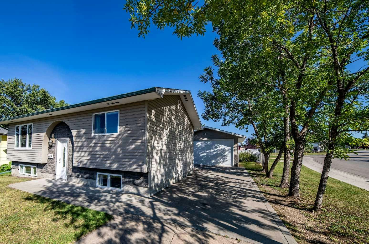 9710 117 Avenue, Grande Prairie, AB, T8V 3P4
