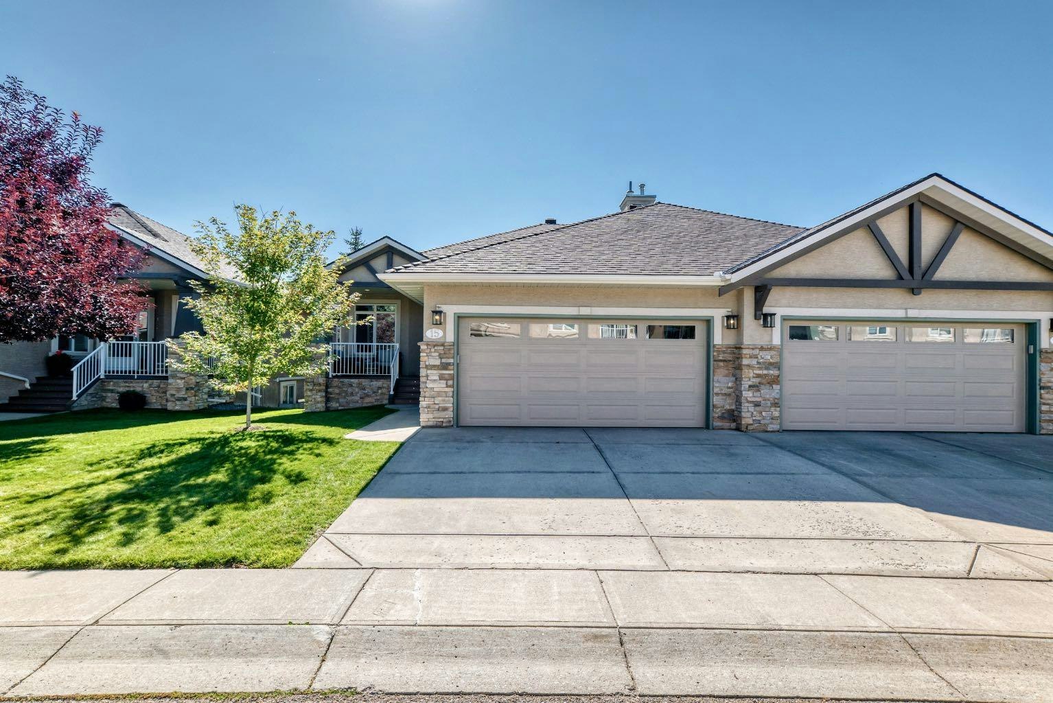 15 Discovery Woods Villas SW, Calgary, AB, T3H 5A6