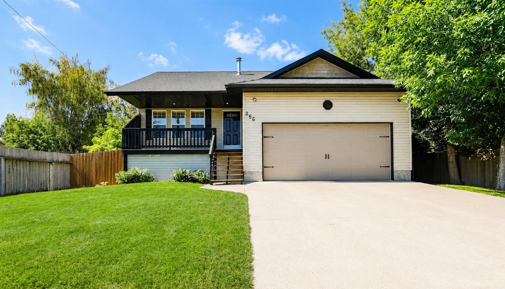 266 S 1 Street W, Magrath, AB, T0K 1J0
