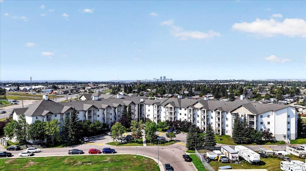 212-1717 60 Street SE, Calgary, AB, T2A 7Y7