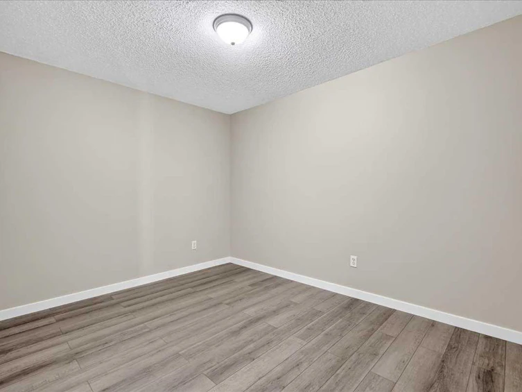 212-1717 60 Street SE, Calgary, AB, T2A 7Y7 - 21