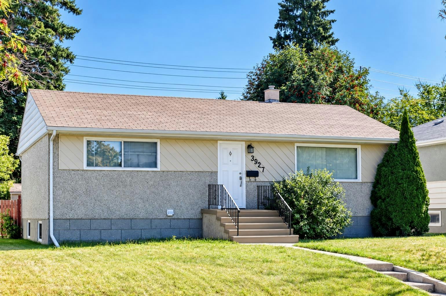 3927 40a Avenue, Red Deer, AB, T4N 2W9