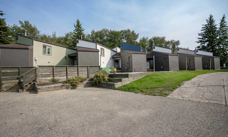 #11-8205 98st