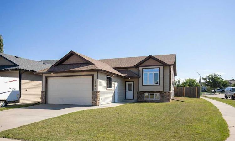 5830 Panorama Drive