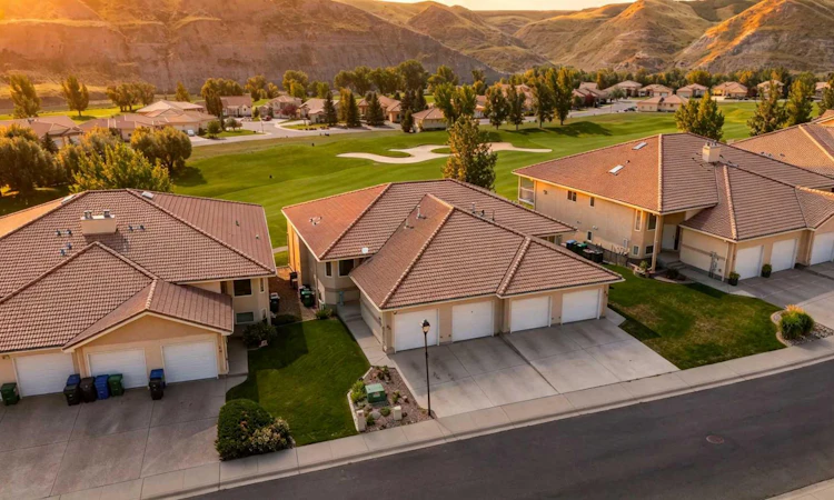 A-414 Canyon Boulevard W