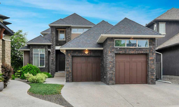 377 Evergreen Circle SW