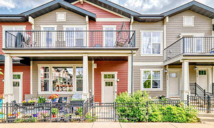 652 Cranford Walk SE