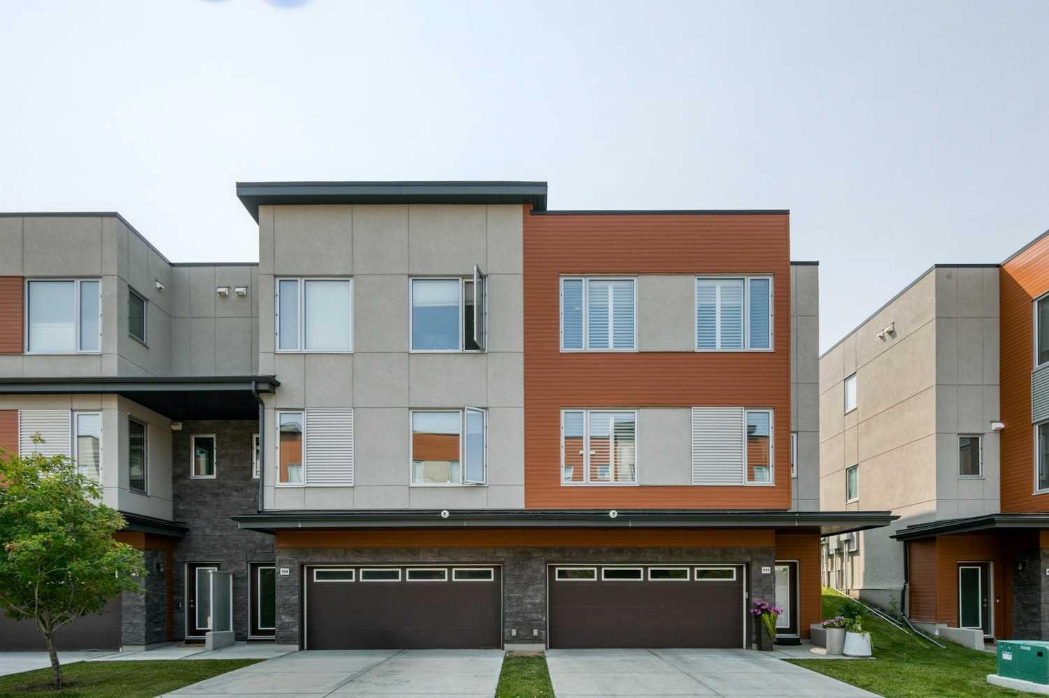 111 Shawnee Common SW, Calgary, AB, T2Y 0P9