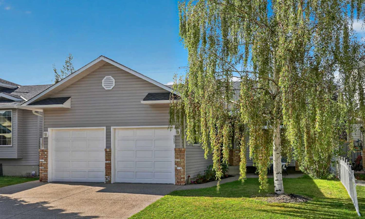 989 Macewan Valley Road NW