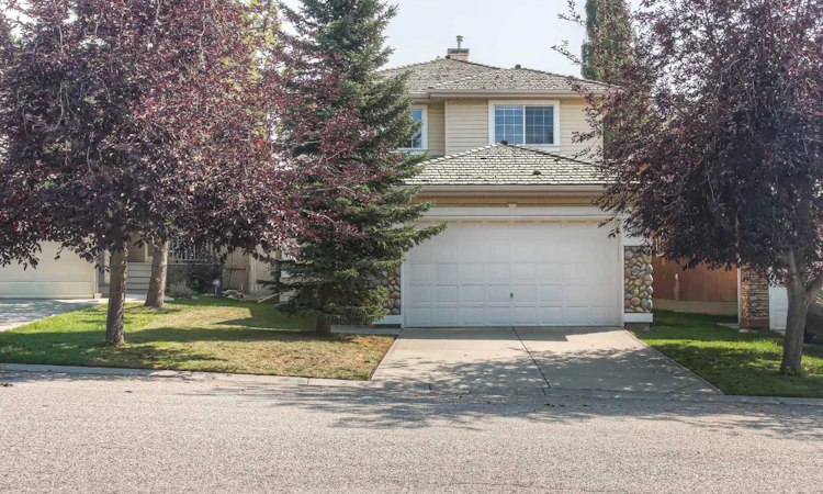 412 Springbank Place SW