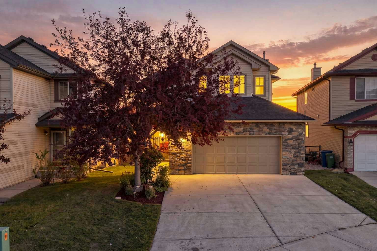16 Crystal Shores Place, Okotoks, AB, T1S 2C5