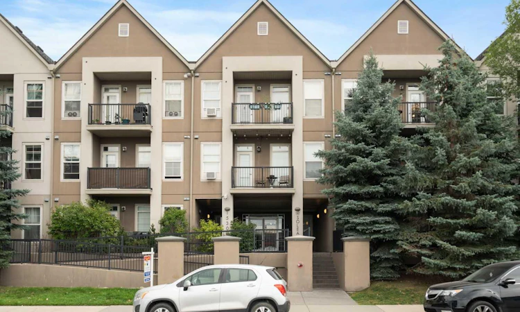 210-15304 Bannister Road SE