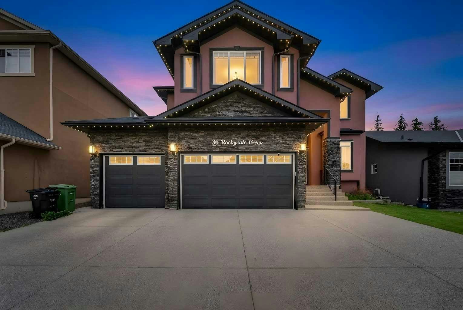 36 Rockyvale Green NW, Calgary, AB, T3G 0E3