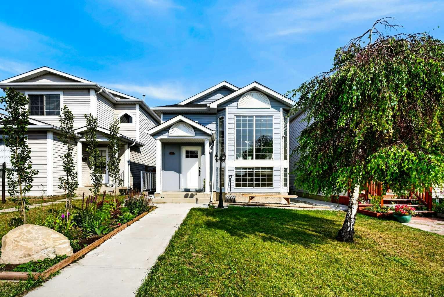 8079 Laguna Way NE, Calgary, AB, T1Y 7A3