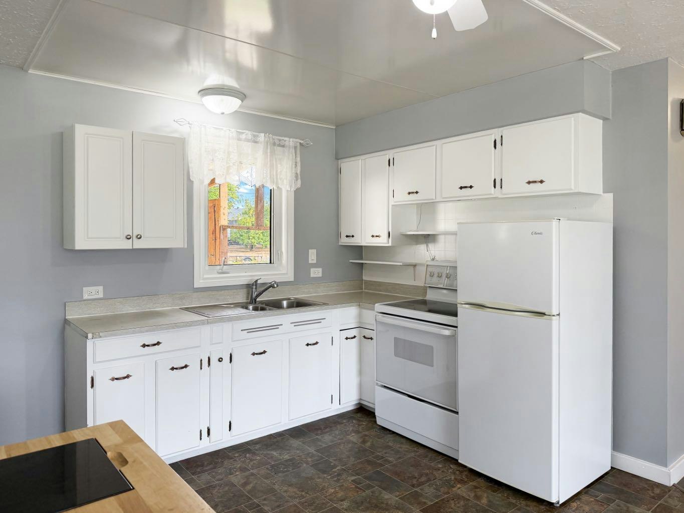 4912 49 Avenue, Smoky River M.D., AB, T0H 1S0 - 11