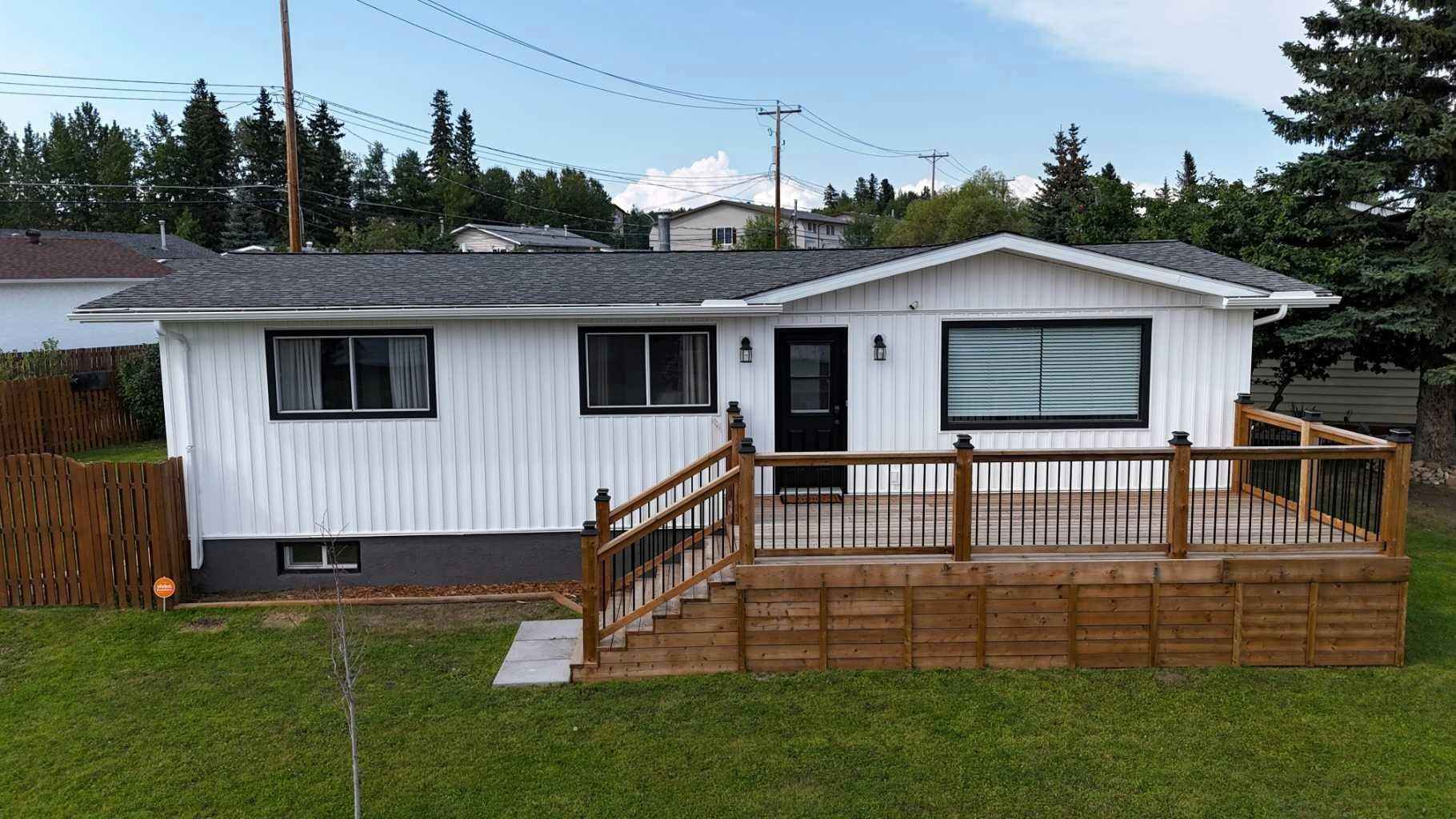1102 55 Street, Edson, AB, T7E 1J7