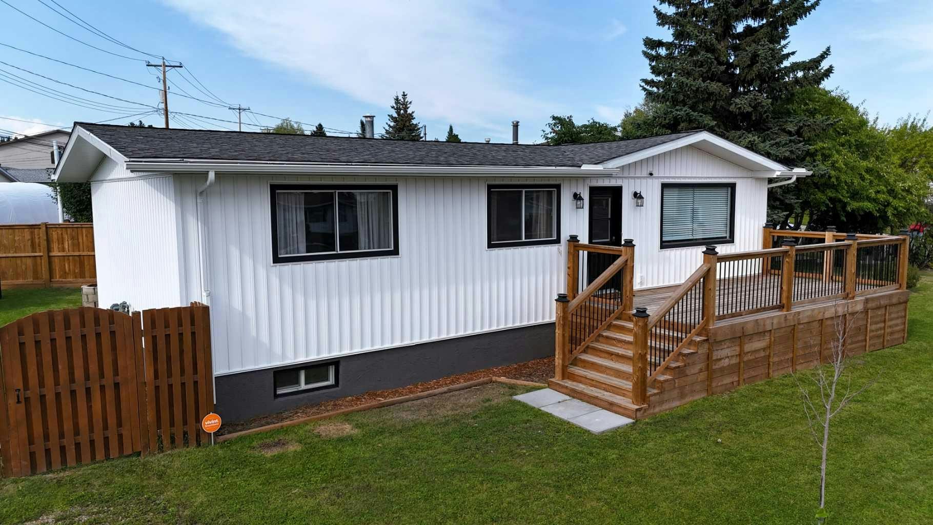 1102 55 Street, Edson, AB, T7E 1J7