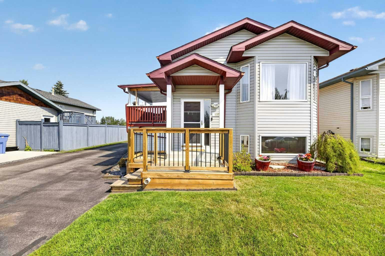 132 Meadowpark Drive, Carstairs, AB, T0M 0N0