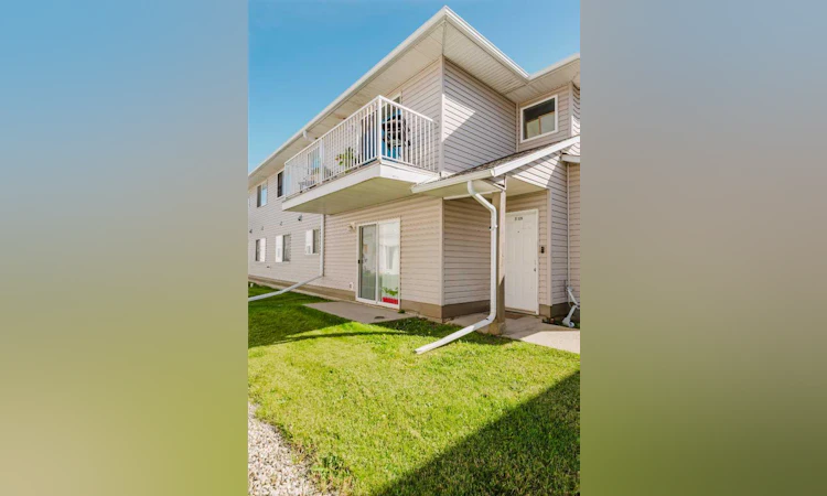 108B-11018 106 Avenue