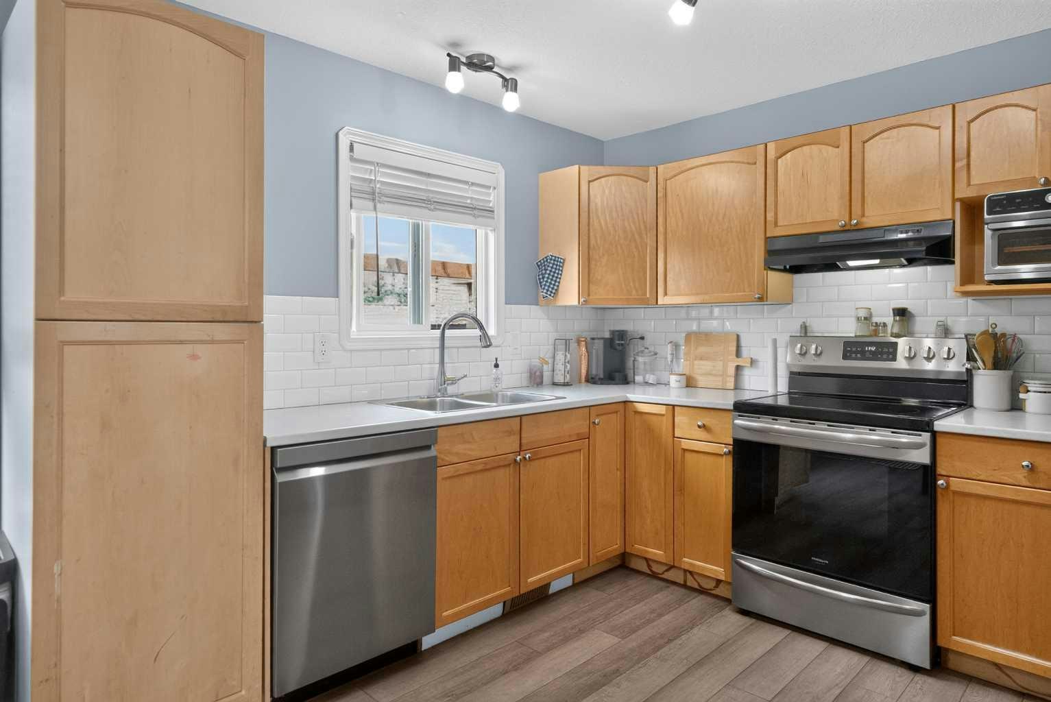 9834 90a Street, Grande Prairie, AB, T8X 1T3 - 14