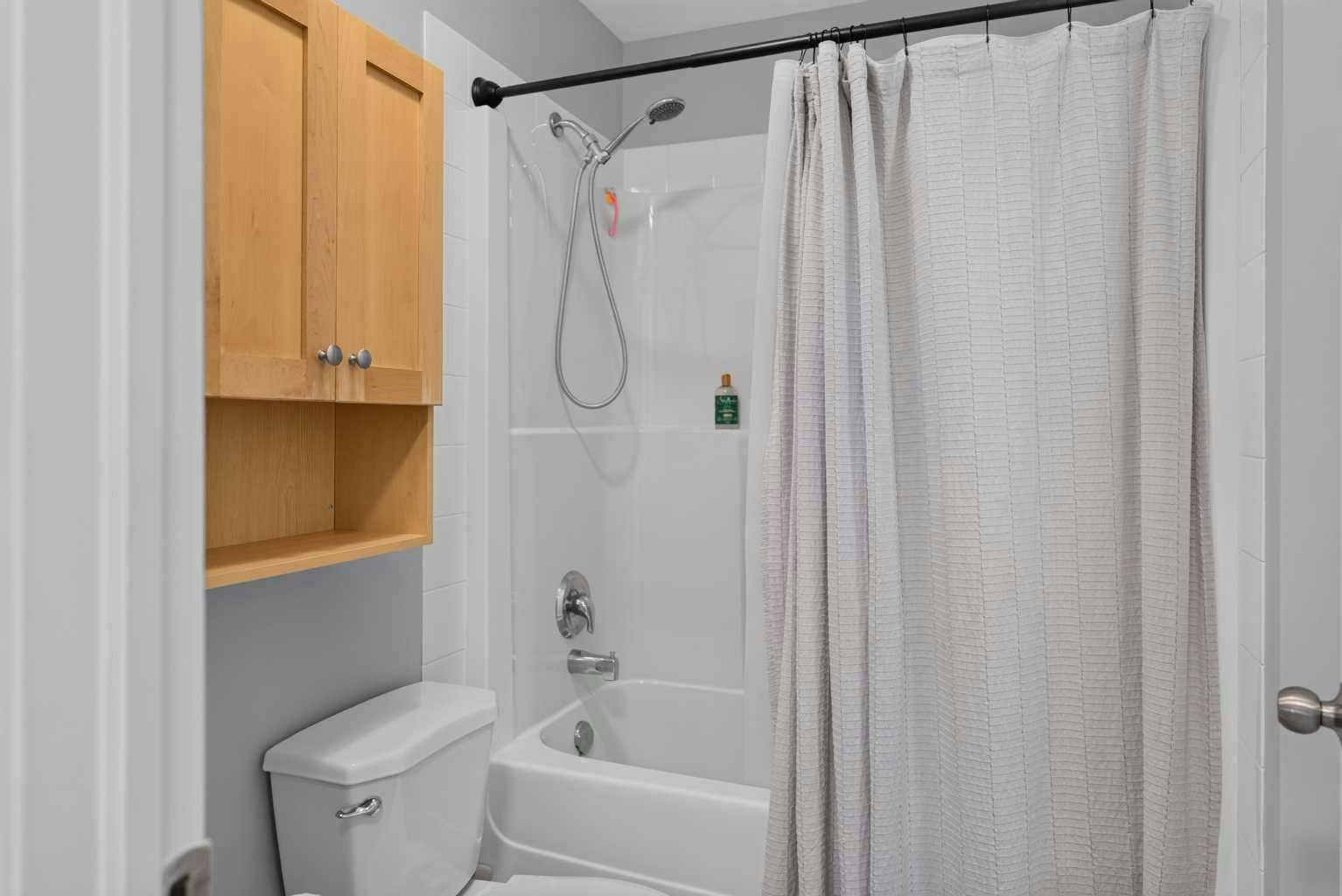 9834 90a Street, Grande Prairie, AB, T8X 1T3 - 10