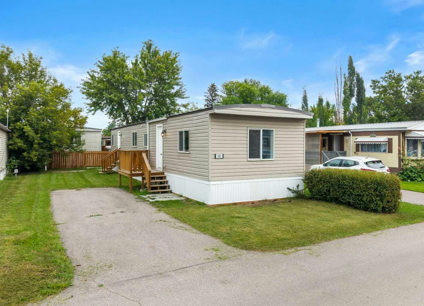 40-6220 17 Avenue SE, Calgary, AB, T2A 0W6
