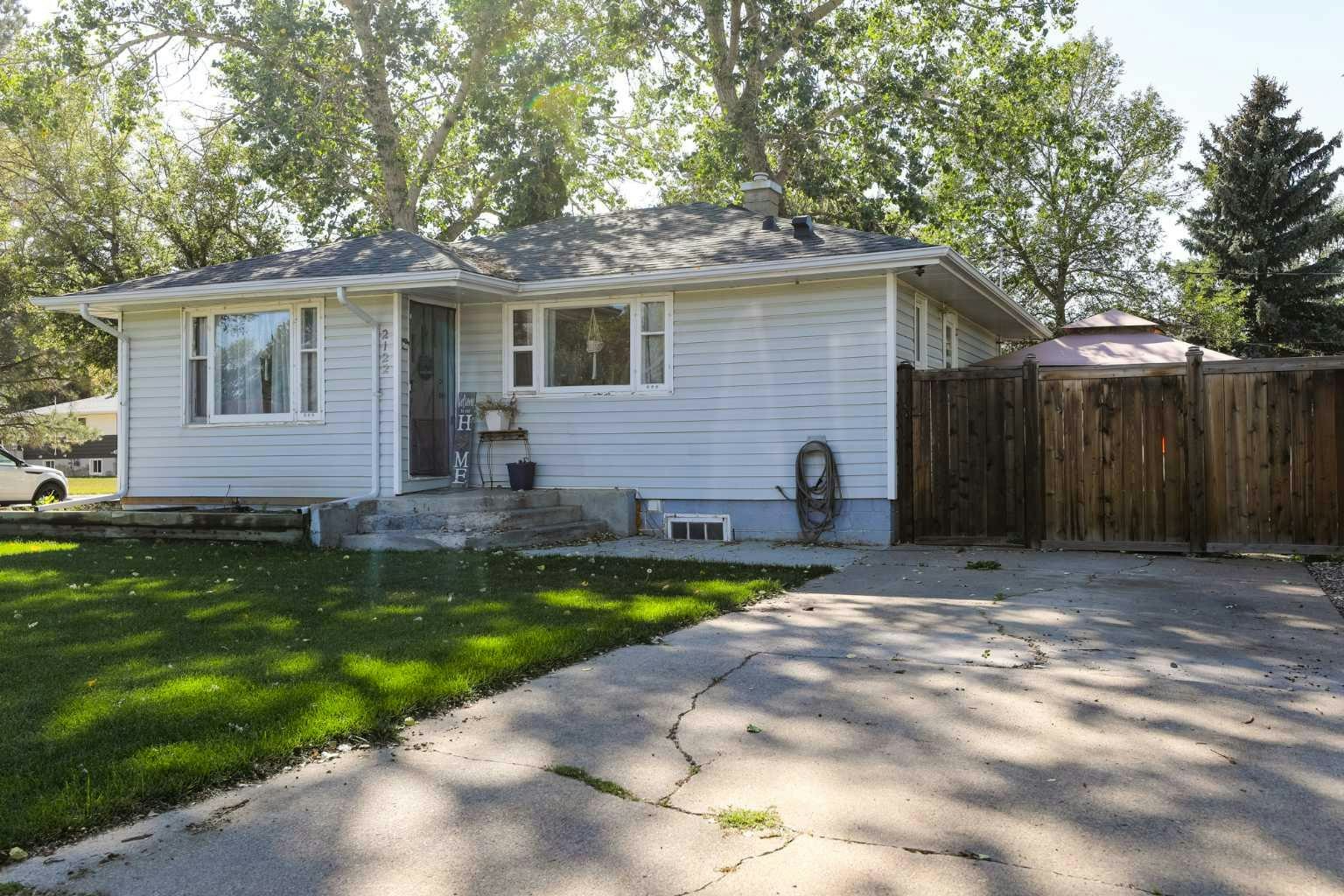 2122 17 Street, Coaldale, AB, T1M 1E3