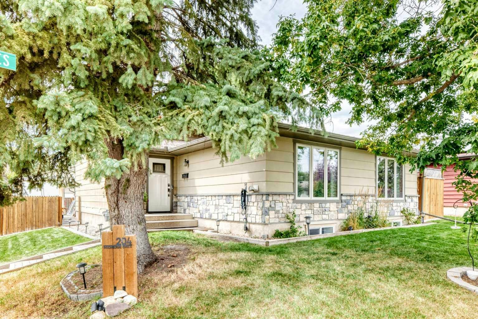 204 Midridge Crescent SE, Calgary, AB, T2X 1C6