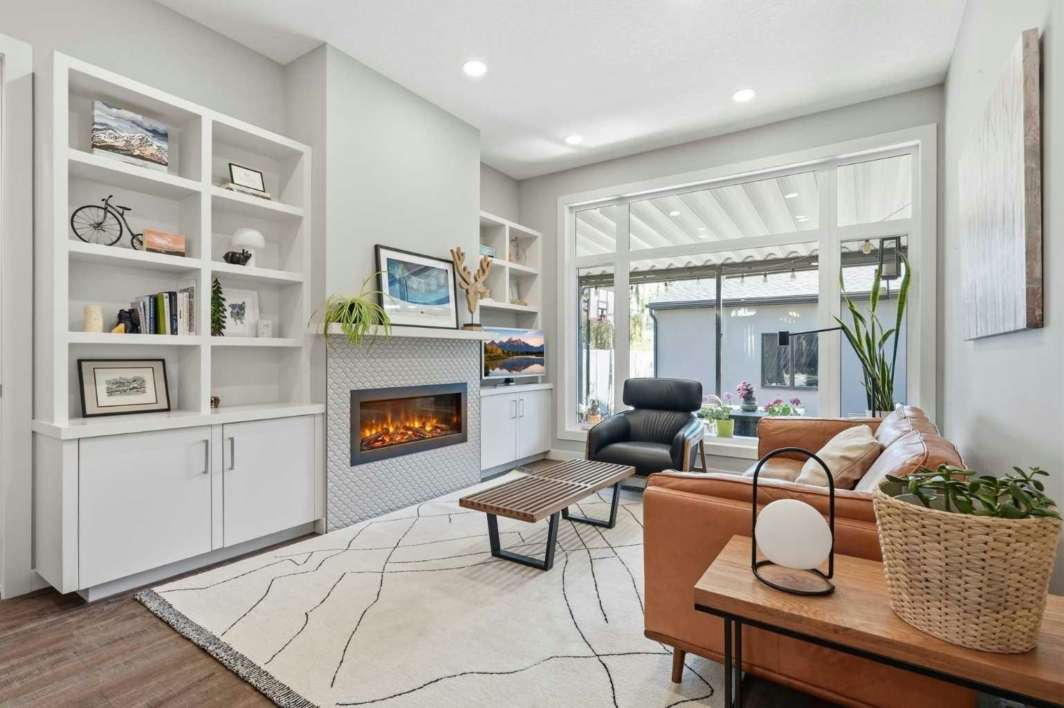 4609 72 Street NW, Calgary, AB, T3B 2L3