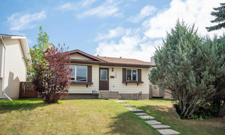 168 Eastman Crescent