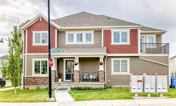 8 Yorkville Link SW