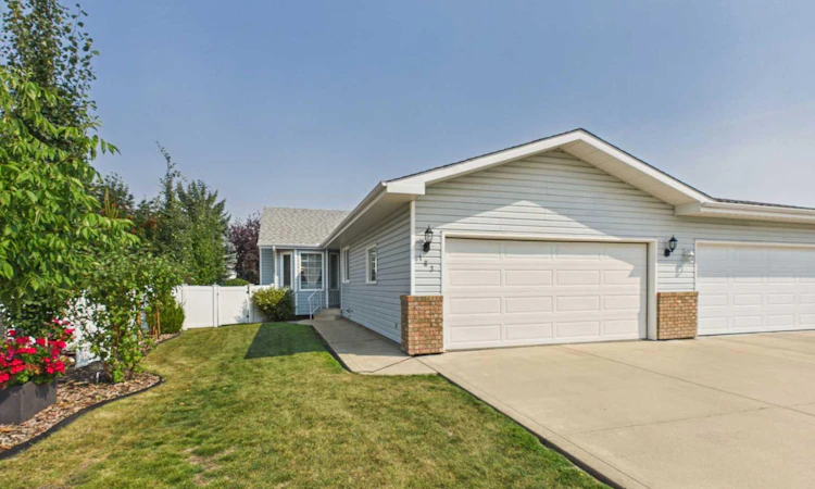 183 Doran Crescent