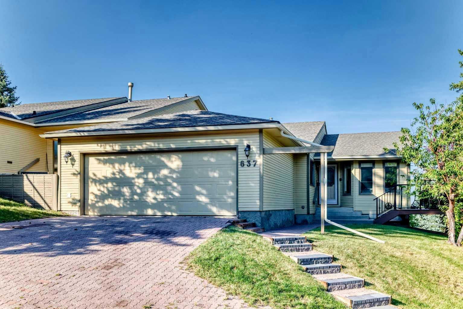 637 Stratton Terrace SW, Calgary, AB, T3H 1M5