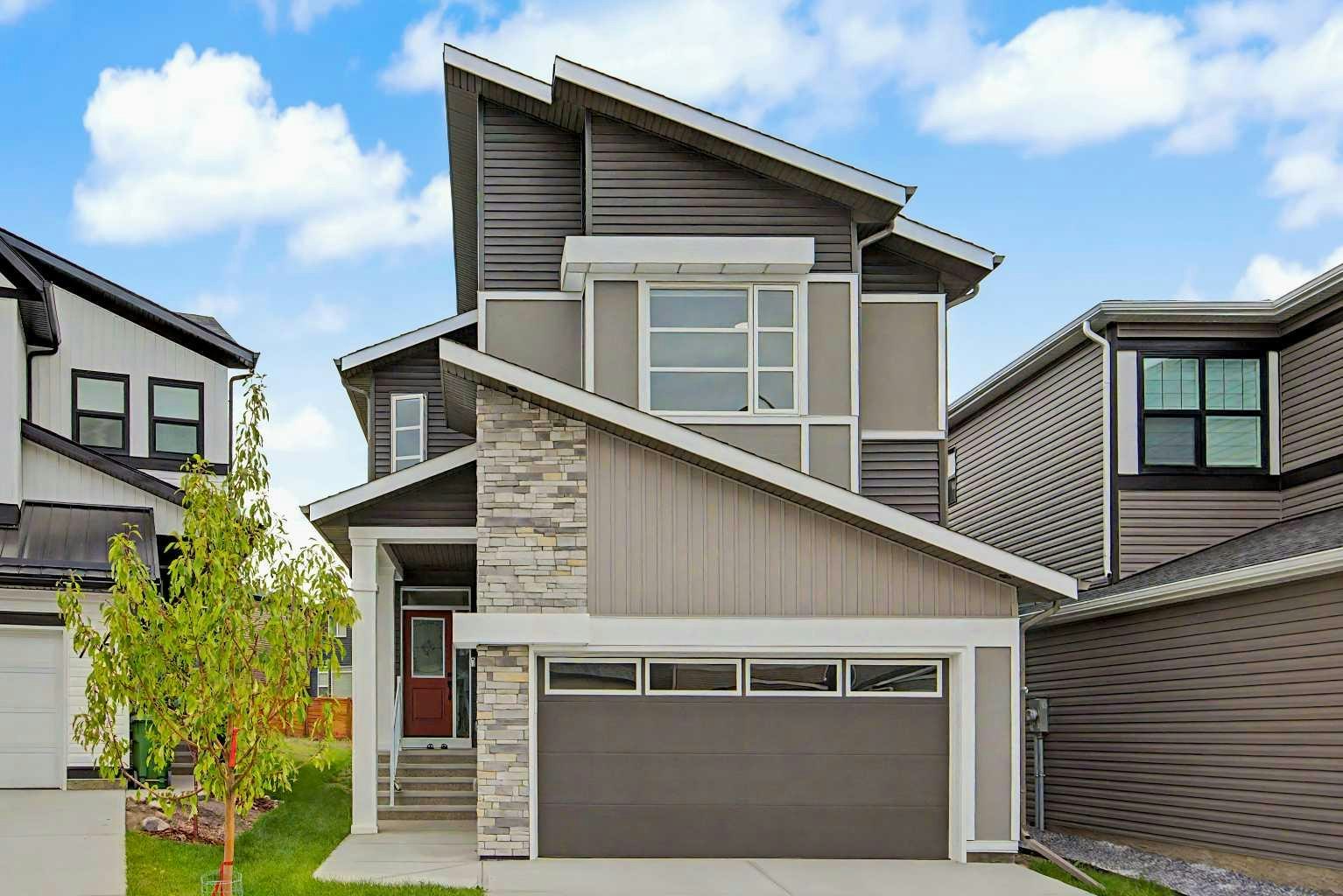 80 Lucas Passage NW, Calgary, AB, T3P 2E3