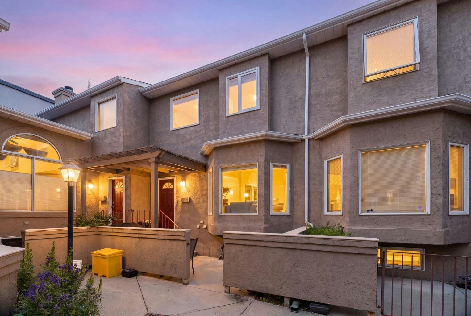 3-2429 28 Street SW, Calgary, AB, T3E 2H7