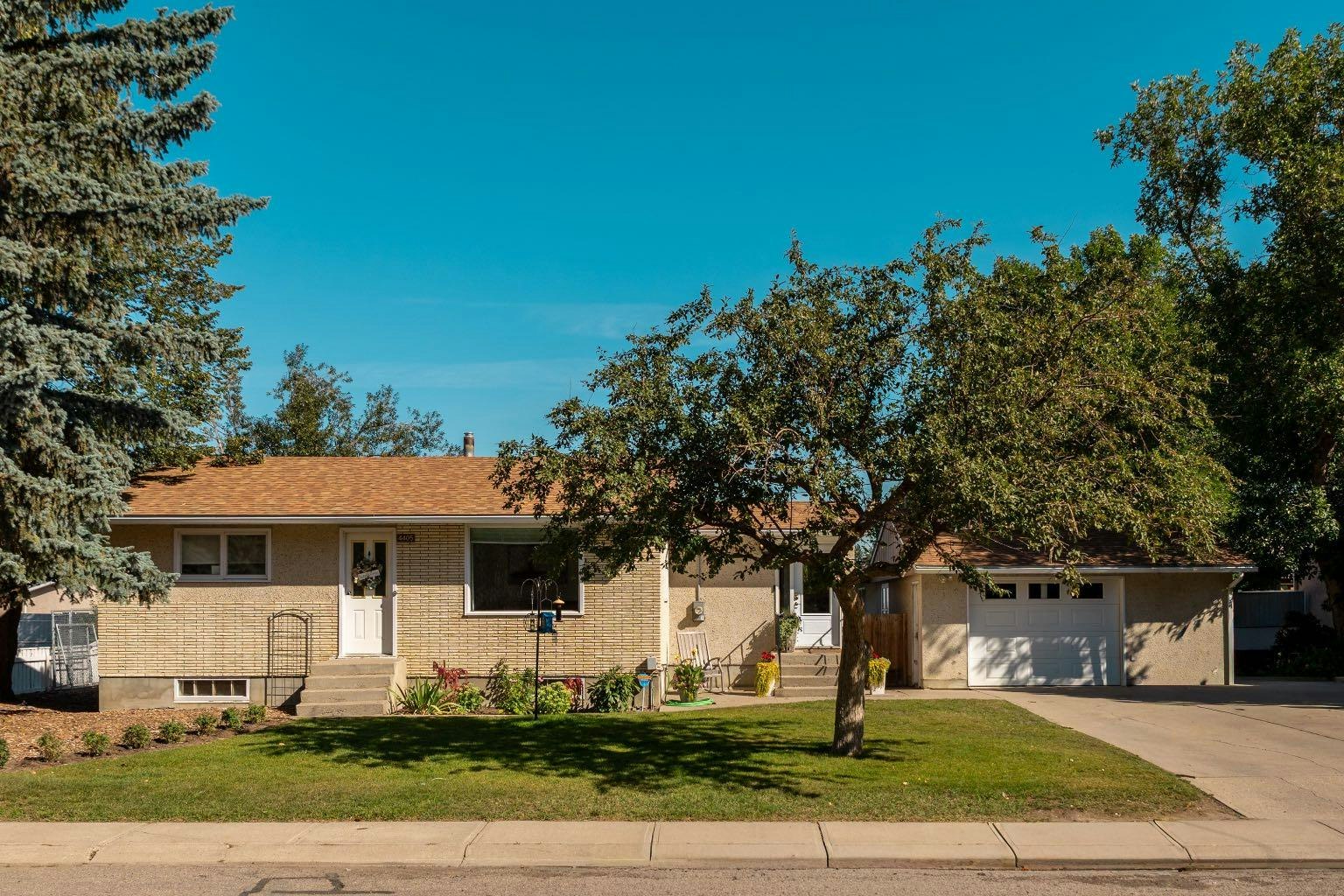 4405 4 Avenue S, Lethbridge, AB, T1J 4B3