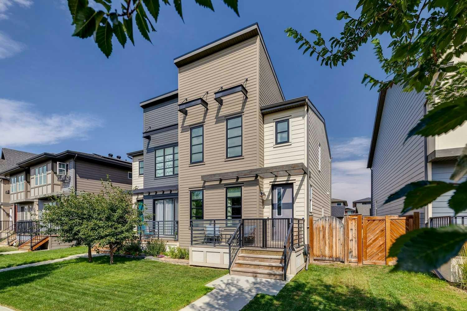 1301 Walden Drive SE, Calgary, AB, T2X 2H2