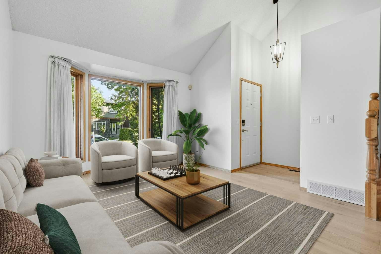 463 23 Avenue NW, Calgary, AB, T2M 1S5