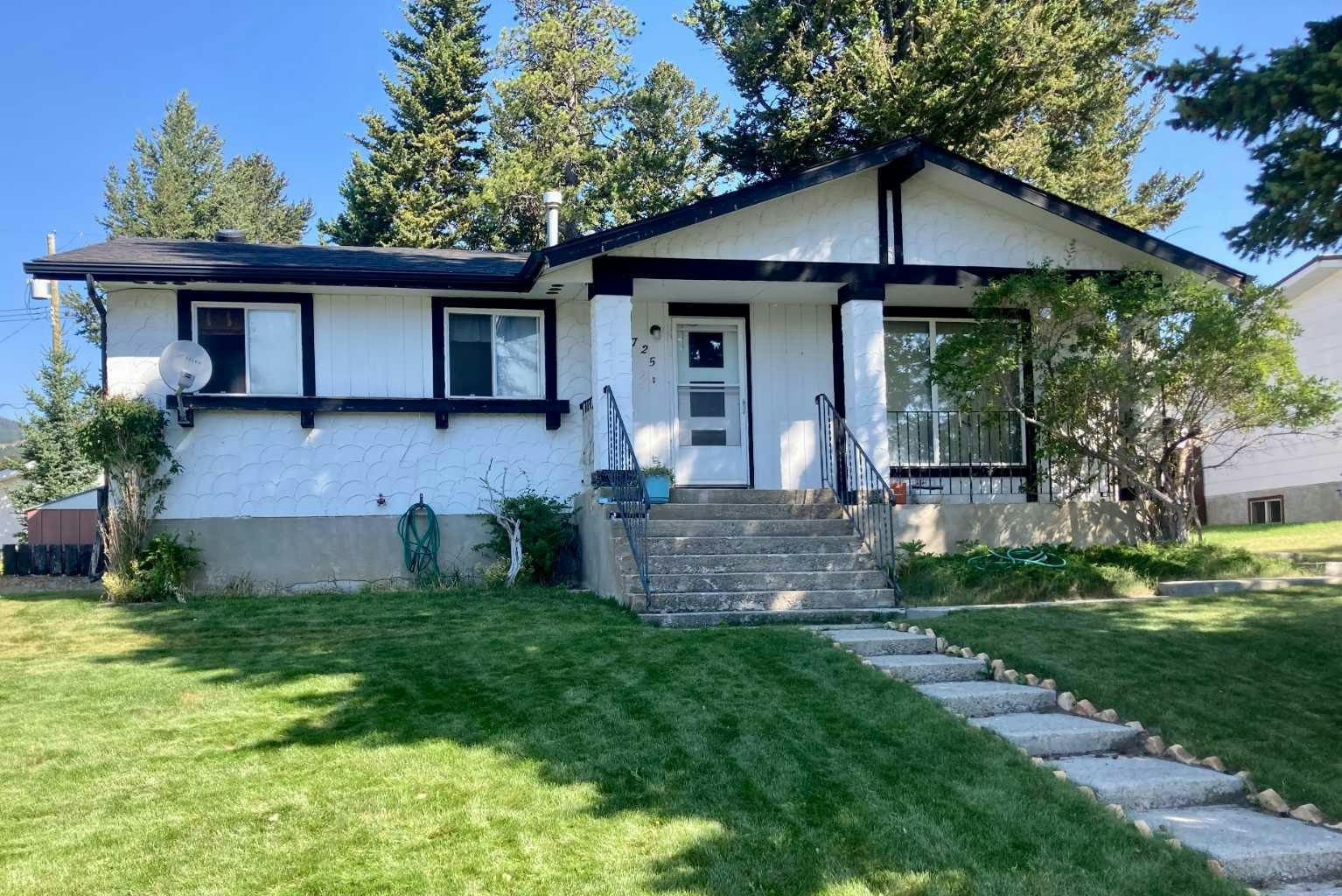 7725 28 Avenue S, Crowsnest Pass, AB, T0K 0M0