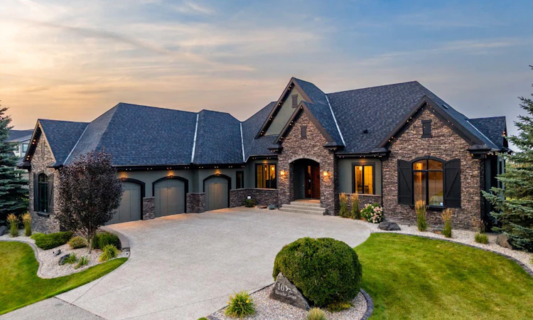 16 Ranche Drive
