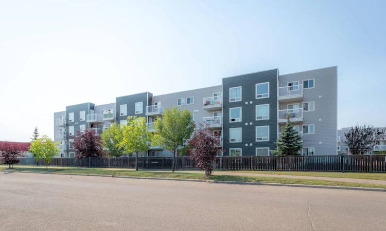 406B-5101 18 Street