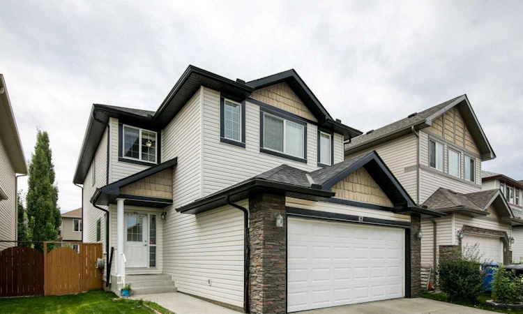 67 Everwoods Park SW