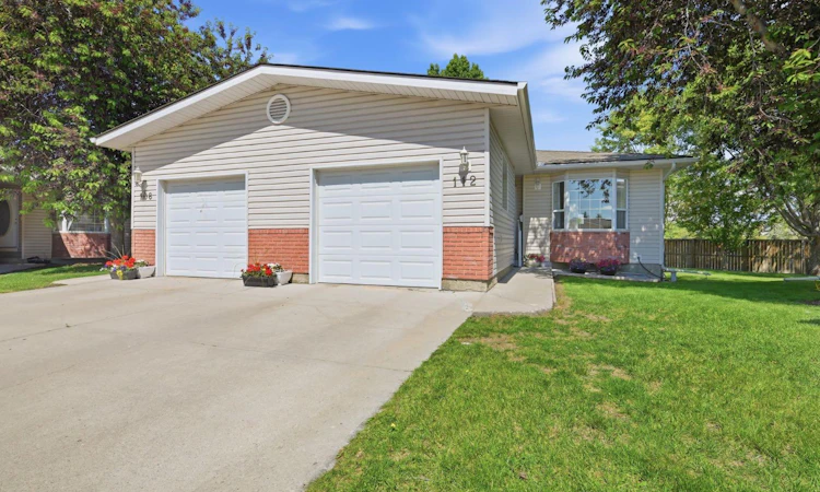 112 Dovista Court SE