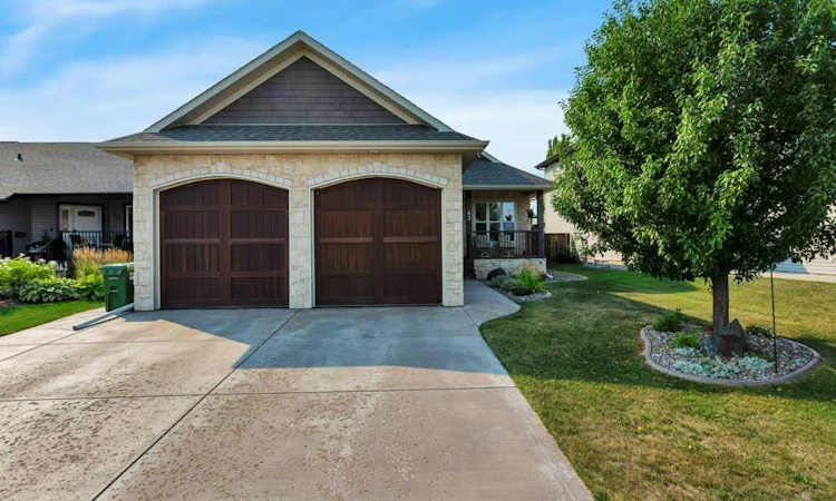 63 Carter Close