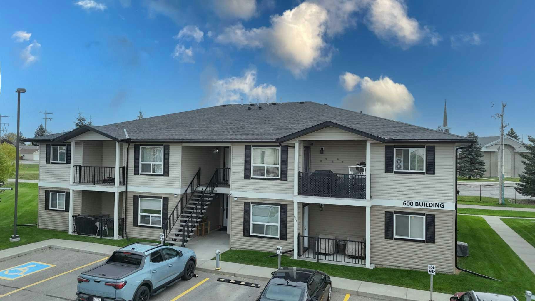 601-8 Bayside Place, Strathmore, AB, T1P 0E1