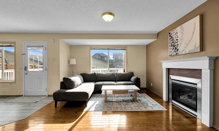 182 Citadel Bluff Close NW