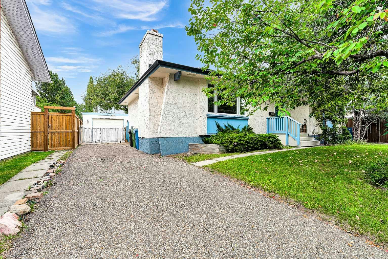 6547 Dalrymple Way NW, Calgary, AB, T3A 1S1